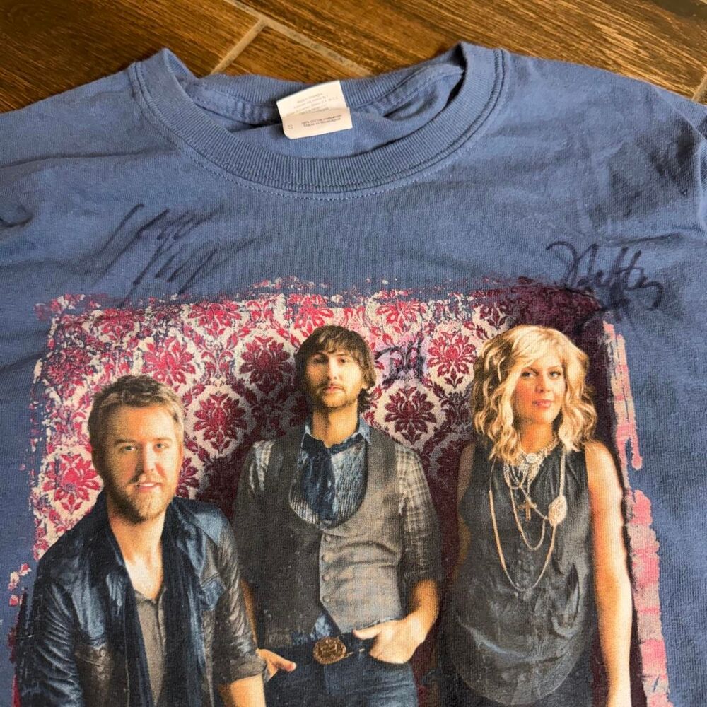 Lady Antebellum 2009 Tour T-Shirt Autographed Signed Band Tee Small